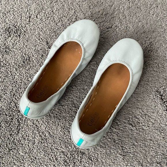 Tieks size 7 cool grey - Picture 2 of 7